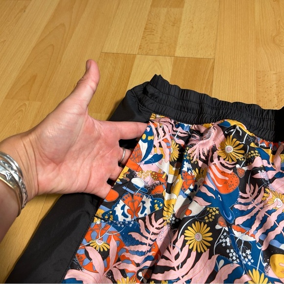 The North Face Funky Floral Hydrenaline Windfall Tracksuit Jogger XL Activewear - Picture 12 of 16